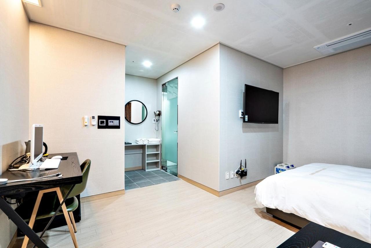 Siheung Seoul Tourist Hotel Экстерьер фото