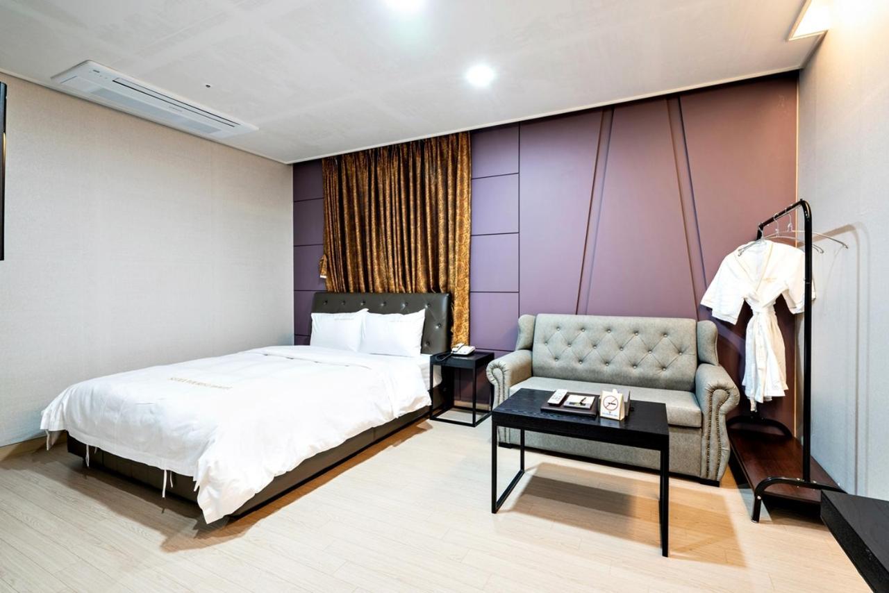 Siheung Seoul Tourist Hotel Экстерьер фото