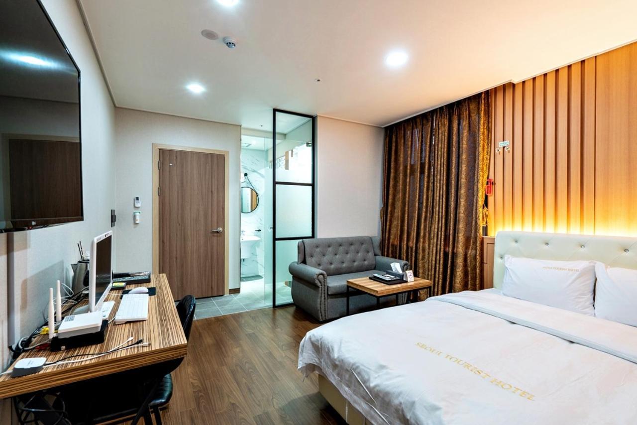 Siheung Seoul Tourist Hotel Экстерьер фото
